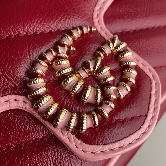 SOLD♥️AUTHENTIC GUCCI
Red & Pink Super Mini Matelassé GG Marmont Bag - Picture 9 of 17